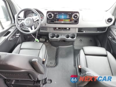 Zdjęcie 8 z 14 samochodu: 2023 MERCEDES-BENZ SPRINTER 2500 VIN:W1Z4NFHY5PT122448 - miniatura