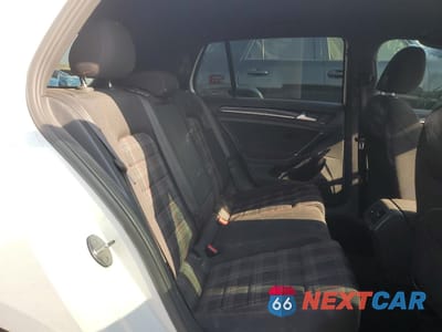 Zdjęcie 10 z 15 samochodu: 2017 VOLKSWAGEN GTI S VIN:3VW5T7AUXHM056413 - miniatura