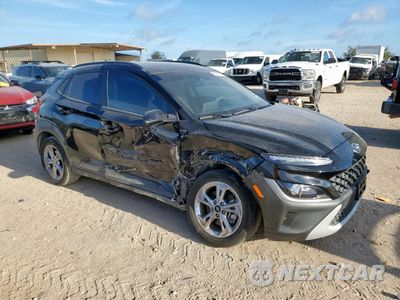 Czwarte zdjęcie samochodu z boku: 2023 HYUNDAI KONA SEL VIN:KM8K6CAB0PU054678 - miniatura