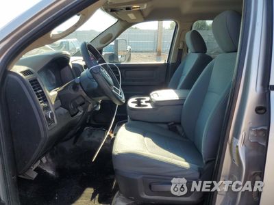 Zdjęcie 7 z 15 samochodu: 2017 RAM 3500 ST VIN:3C63R3GL2HG597025 - miniatura