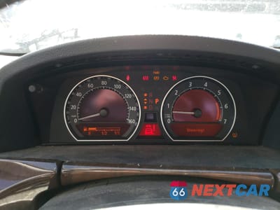 Zdjęcie 9 z 14 samochodu: 2007 BMW 750 VIN:WBAHN835X7DT67840 - miniatura