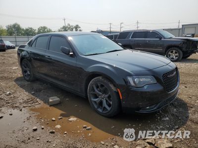 Czwarte zdjęcie samochodu z boku: 2023 CHRYSLER 300 S VIN:2C3CCABG0PH577366 - miniatura
