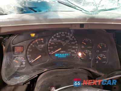 Zdjęcie 9 z 15 samochodu: 2001 GMC SIERRA K2500 HEAVY DUTY VIN:1GTHK23101F212442 - miniatura