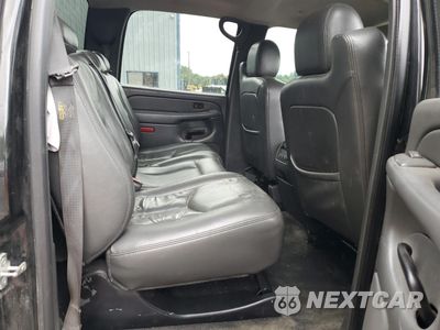 Zdjęcie 10 z 14 samochodu: 2004 CHEVROLET SILVERADO K2500 HEAVY DUTY VIN:1GCHK23U14F249353 - miniatura