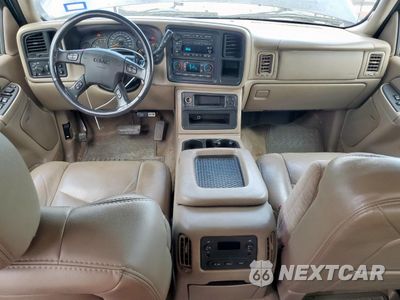Zdjęcie 8 z 13 samochodu: 2005 GMC NEW SIERRA C3500 VIN:1GTJC33215F846331 - miniatura