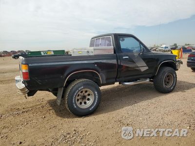 Trzecie zdjęcie samochodu z tyłu: 1989 TOYOTA PICKUP 1/2 TON SHORT WHEELBASE DLX VIN:JT4VN01D5K6001413 - miniatura
