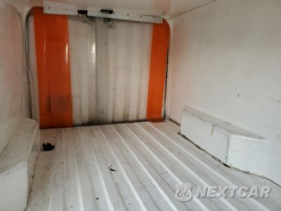 Zdjęcie 10 z 15 samochodu: 2014 NISSAN NV 1500 VIN:1N6BF0KM1EN103765 - miniatura