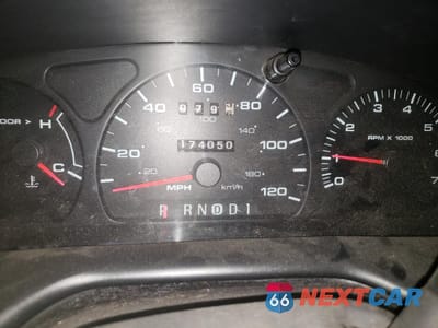 Zdjęcie 9 z 13 samochodu: 2000 FORD TAURUS SE VIN:1FAFP5828YG225641 - miniatura