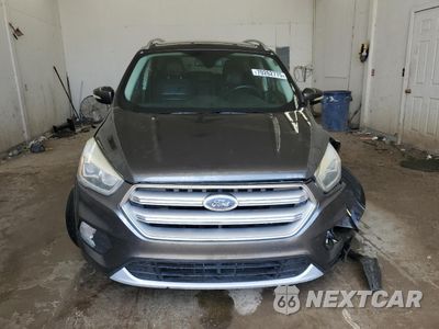 Piąte zdjęcie samochodu w środku: 2017 FORD ESCAPE TITANIUM VIN:1FMCU0J98HUD34176 - miniatura