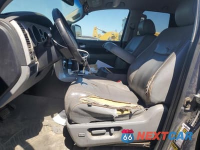 Zdjęcie 7 z 12 samochodu: 2007 TOYOTA TUNDRA DOUBLE CAB LIMITED VIN:5TFRT58157X008511 - miniatura