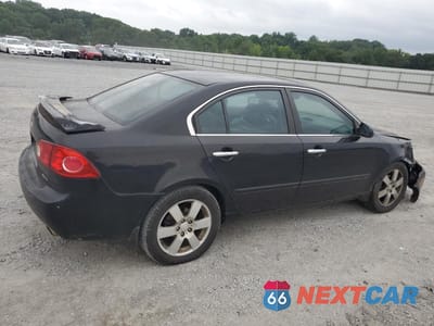 Trzecie zdjęcie samochodu z tyłu: 2006 KIA OPTIMA LX VIN:KNAGE124465044355 - miniatura