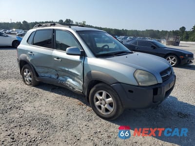 Czwarte zdjęcie samochodu z boku: 2005 HYUNDAI TUCSON GLS VIN:KM8JN72D05U139135 - miniatura