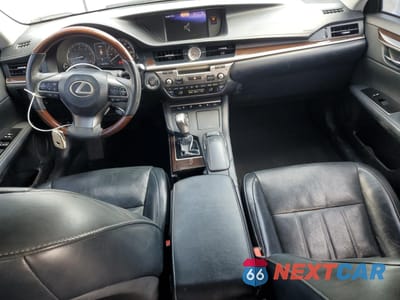 Zdjęcie 8 z 15 samochodu: 2017 LEXUS ES 350 VIN:58ABK1GG3HU060259 - miniatura