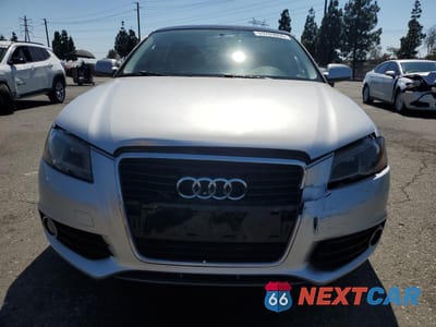 Piąte zdjęcie samochodu w środku: 2012 AUDI A3 PREMIUM PLUS VIN:WAUKEAFM4CA031578 - miniatura