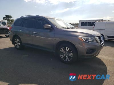 Czwarte zdjęcie samochodu z boku: 2017 NISSAN PATHFINDER S VIN:5N1DR2MM5HC614967 - miniatura