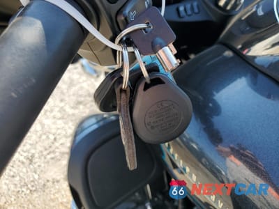 Zdjęcie 8 z 9 samochodu: 2015 HARLEY-DAVIDSON FLHTCUTG TRI GLIDE ULTRA VIN:1HD1MAL17FB851484 - miniatura