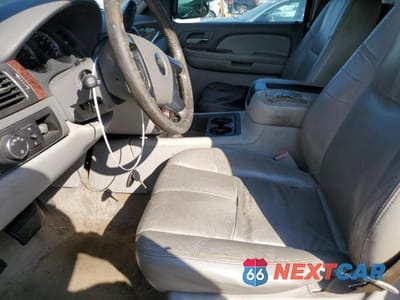 Zdjęcie 7 z 13 samochodu: 2007 CHEVROLET SUBURBAN C1500 VIN:1GNFC16J07R212711 - miniatura