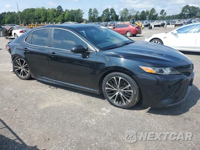 Czwarte zdjęcie samochodu z boku: 2018 TOYOTA CAMRY L VIN:4T1B11HK4JU132539 - miniatura