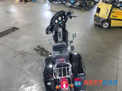 Zdjęcie 6 z 11 samochodu: 2008 HARLEY-DAVIDSON FLHX VIN:1HD1KB4108Y603975 - miniatura