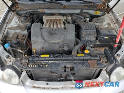Zdjęcie 11 z 12 samochodu: 2005 HYUNDAI SONATA GL VIN:KMHWF25H15A155771 - miniatura