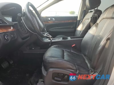 Zdjęcie 7 z 15 samochodu: 2013 LINCOLN MKT VIN:2LMHJ5ATXDBL53372 - miniatura