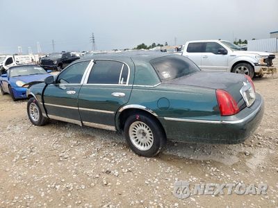Drugie zdjęcie samochodu z przodu: 2000 LINCOLN TOWN CAR EXECUTIVE VIN:1LNHM81W8YY820974 - miniatura
