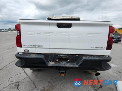 Zdjęcie 6 z 13 samochodu: 2023 CHEVROLET SILVERADO K2500 CUSTOM VIN:2GC4YME79P1718412 - miniatura