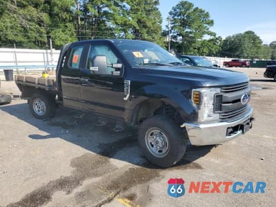 Czwarte zdjęcie samochodu z boku: 2018 FORD SUPER DUTY F-250 W/S VIN:1FT7X2B61JEC80586 - miniatura