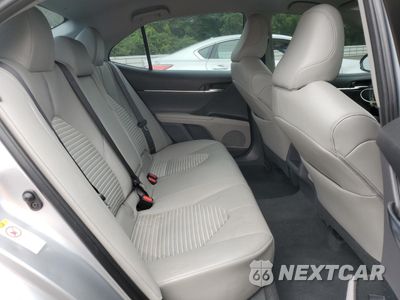 Zdjęcie 10 z 15 samochodu: 2018 TOYOTA CAMRY L VIN:4T1B11HK0JU004735 - miniatura