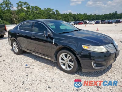 Czwarte zdjęcie samochodu z boku: 2009 LINCOLN MKS VIN:1LNHM93R19G623360 - miniatura