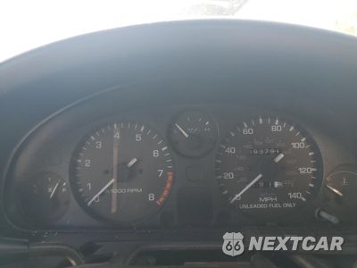Zdjęcie 9 z 14 samochodu: 1997 MAZDA MX-5 MIATA VIN:JM1NA353XV0736832 - miniatura