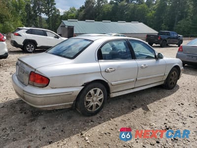 Trzecie zdjęcie samochodu z tyłu: 2005 HYUNDAI SONATA GL VIN:KMHWF25H15A155771 - miniatura