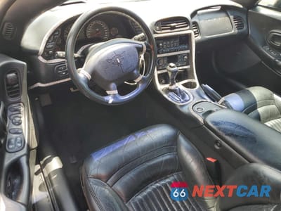 Zdjęcie 8 z 12 samochodu: 2004 CHEVROLET CORVETTE VIN:1G1YY22G745122275 - miniatura