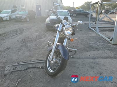 Drugie zdjęcie samochodu z przodu: 2002 HONDA VT750 CDD VIN:JH2RC44F72M011603 - miniatura