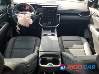 Zdjęcie 8 z 17 samochodu: 2025 GMC ACADIA ELEVATION VIN:1GKENKRS4SJ169852 - miniatura