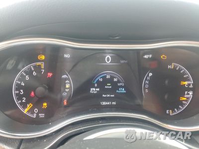 Zdjęcie 9 z 15 samochodu: 2015 JEEP GRAND CHEROKEE LIMITED VIN:1C4RJFBG4FC700113 - miniatura