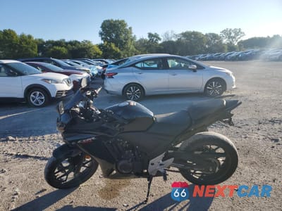 Trzecie zdjęcie samochodu z tyłu: 2015 HONDA CBR500 R VIN:MLHPC4469F5200301 - miniatura