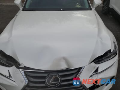 Zdjęcie 11 z 13 samochodu: 2018 LEXUS IS 300 VIN:JTHBA1D22J5075633 - miniatura