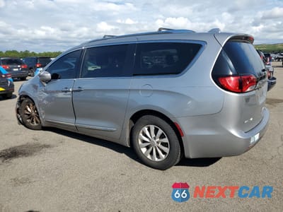 Drugie zdjęcie samochodu z przodu: 2019 CHRYSLER PACIFICA TOURING L VIN:2C4RC1BG3KR526159 - miniatura