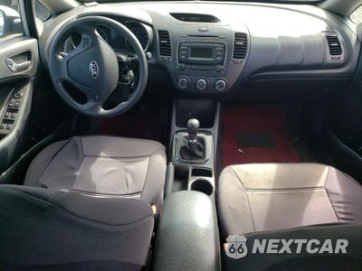 Zdjęcie 8 z 13 samochodu: 2017 KIA FORTE LX VIN:3KPFK4A74HE160750 - miniatura