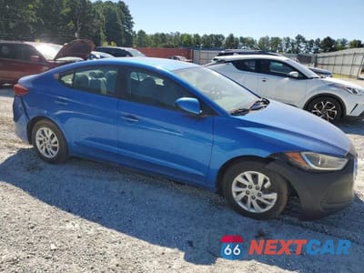 Czwarte zdjęcie samochodu z boku: 2017 HYUNDAI ELANTRA SE VIN:KMHD74LF7HU074875 - miniatura