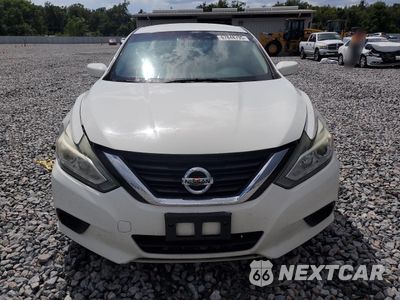 Piąte zdjęcie samochodu w środku: 2017 NISSAN ALTIMA 2.5 VIN:1N4AL3AP7HN357267 - miniatura