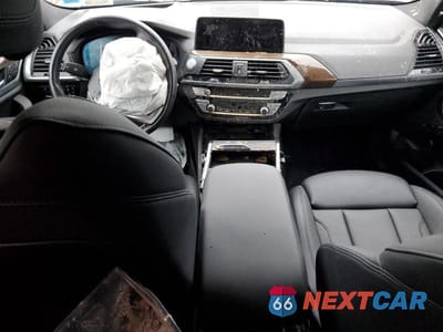 Zdjęcie 8 z 14 samochodu: 2021 BMW X3 XDRIVE30E VIN:5UXTS1C03M9G49481 - miniatura