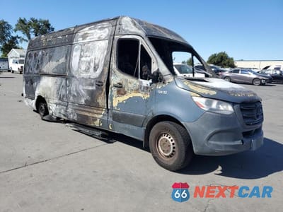 Czwarte zdjęcie samochodu z boku: 2019 MERCEDES-BENZ SPRINTER 2500/3500 VIN:WD4PF1CD8KP141433 - miniatura