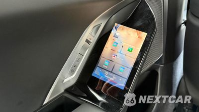 Zdjęcie 13 z 15 samochodu: 2023 BMW 740 I VIN:WBA23EH00PCM28450 - miniatura