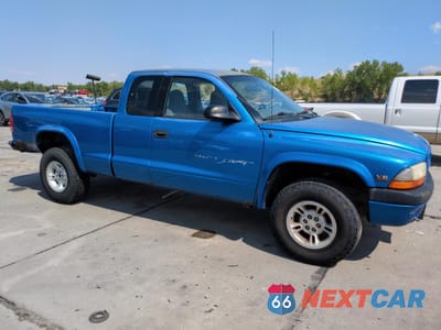 Czwarte zdjęcie samochodu z boku: 2000 DODGE DAKOTA VIN:1B7GG22X9YS761206 - miniatura