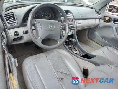 Zdjęcie 8 z 12 samochodu: 2000 MERCEDES-BENZ CLK 320 VIN:WDBLK65G8YT051738 - miniatura
