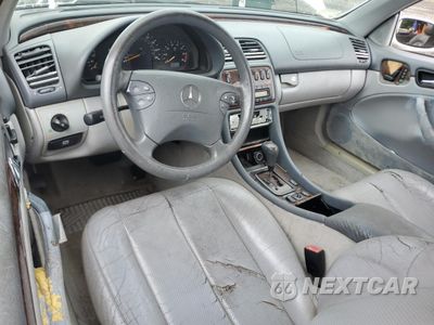Zdjęcie 8 z 12 samochodu: 2000 MERCEDES-BENZ CLK 320 VIN:WDBLK65G8YT051738 - miniatura