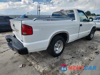 Trzecie zdjęcie samochodu z tyłu: 1998 CHEVROLET S TRUCK S10 VIN:1GCCS1444WK206557 - miniatura