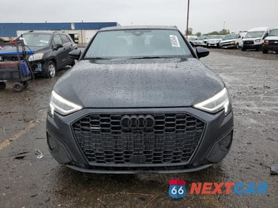 Piąte zdjęcie samochodu w środku: 2023 AUDI A3 PREMIUM VIN:WAUGUDGY5PA098305 - miniatura
